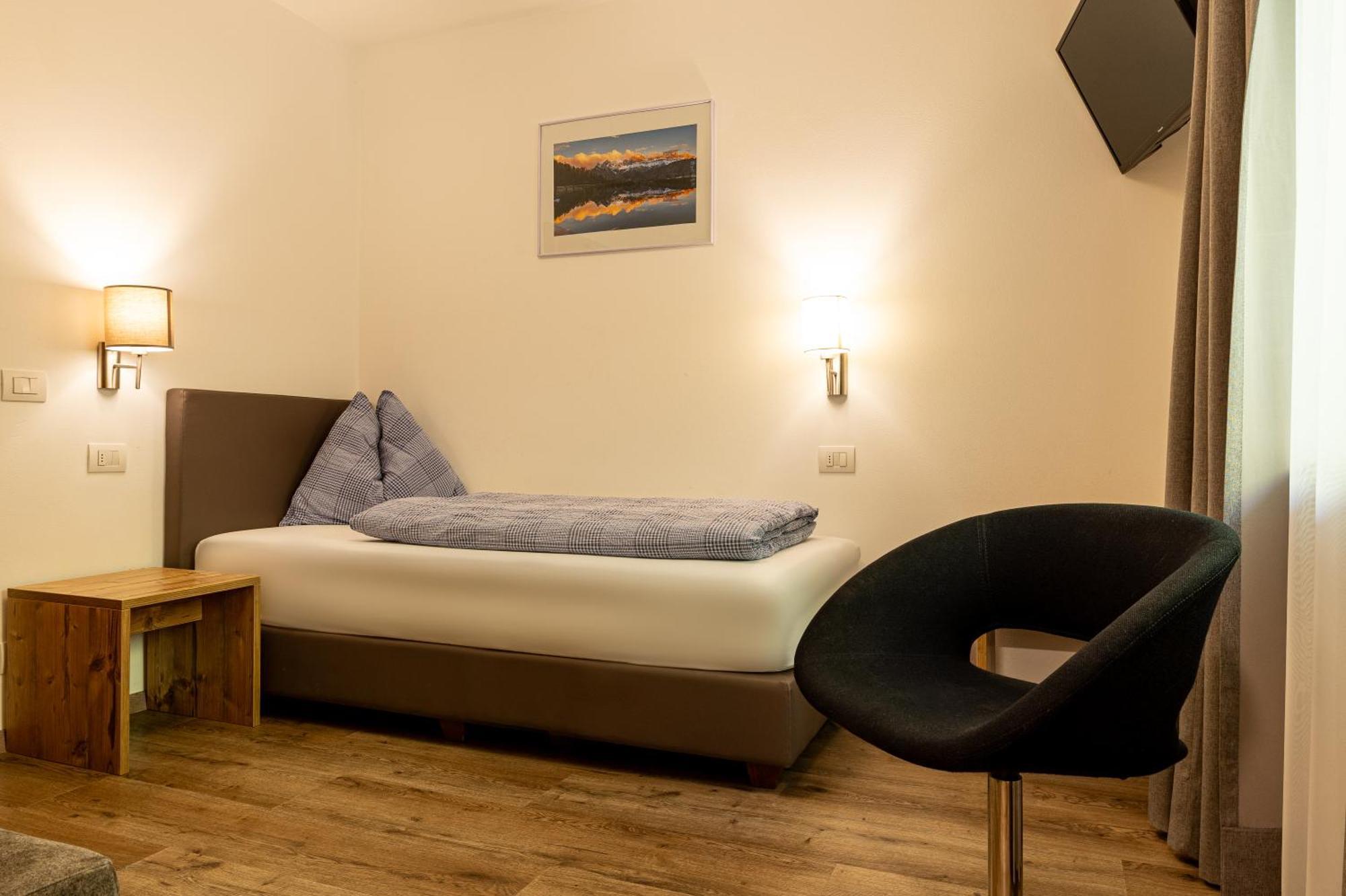 B&B Hotel Sonneck Natz-Schabs Bagian luar foto